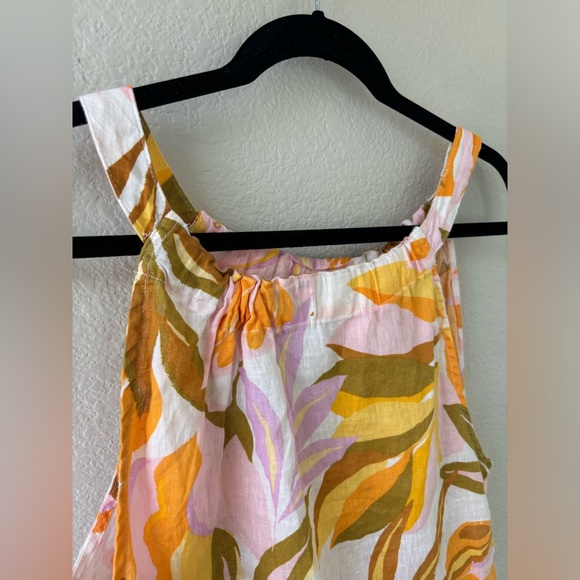 C&C California Floral 100% Linen Flowy Tank Shirt
Size Large - Picture 5 of 6